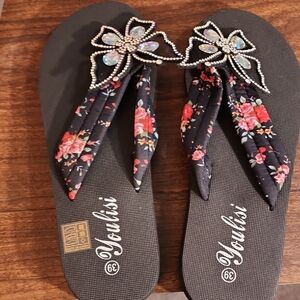 Black Floral Women's Sandals